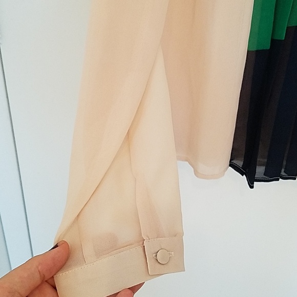 Color block blouse - Picture 4 of 5